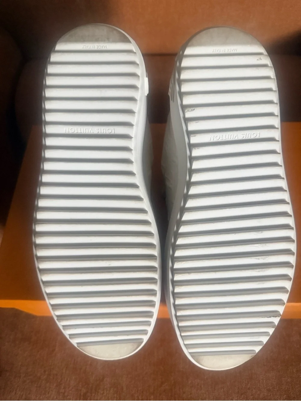 LOUIS VUITTON WOMANS MONOGRAM LEATHER TIME OUT SNEAKERS. ***FLASH SALE****